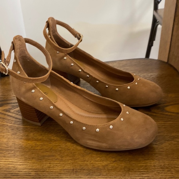 Euro Soft by Sofft Shoes - EuroSoft by Sofft Brown studded Heels with ankle strap